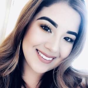 Meet your Posher, Clarissa